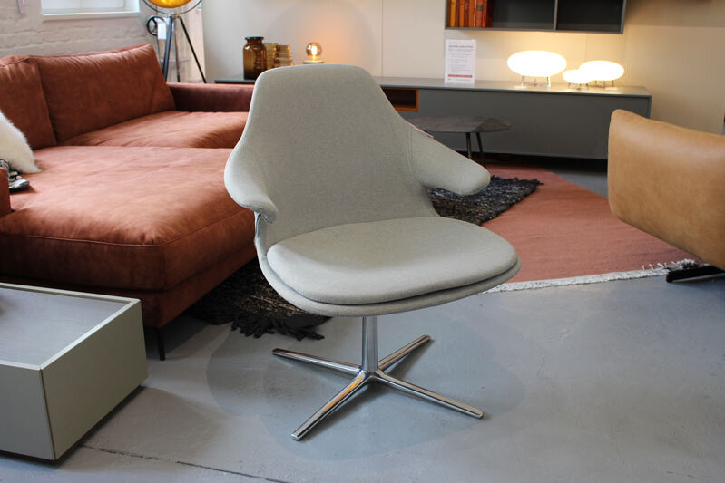 outlet-stuhl-loop-lounge-low-berlin-steglitz-1