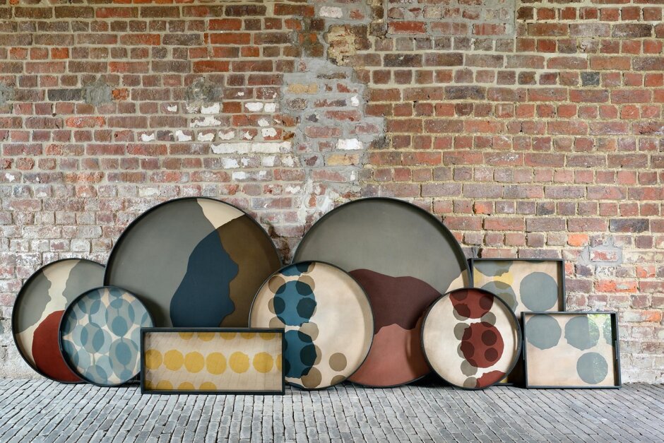 20908_20909_20438_20439_20440_20442_20437_20441_20443_Dots_glass_tray_collection_WEB 20908_20909_20438_20439_20440_20442_20437_20441_20443_Dots_glass_tray_collection_WEB