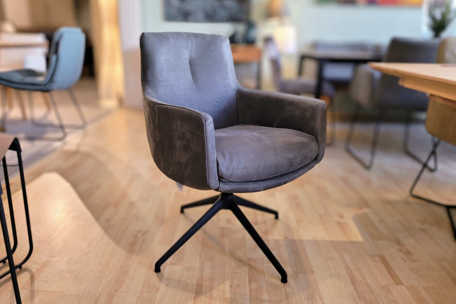 outlet-Stuhl-Amaral-Berlin-Steglitz-leder