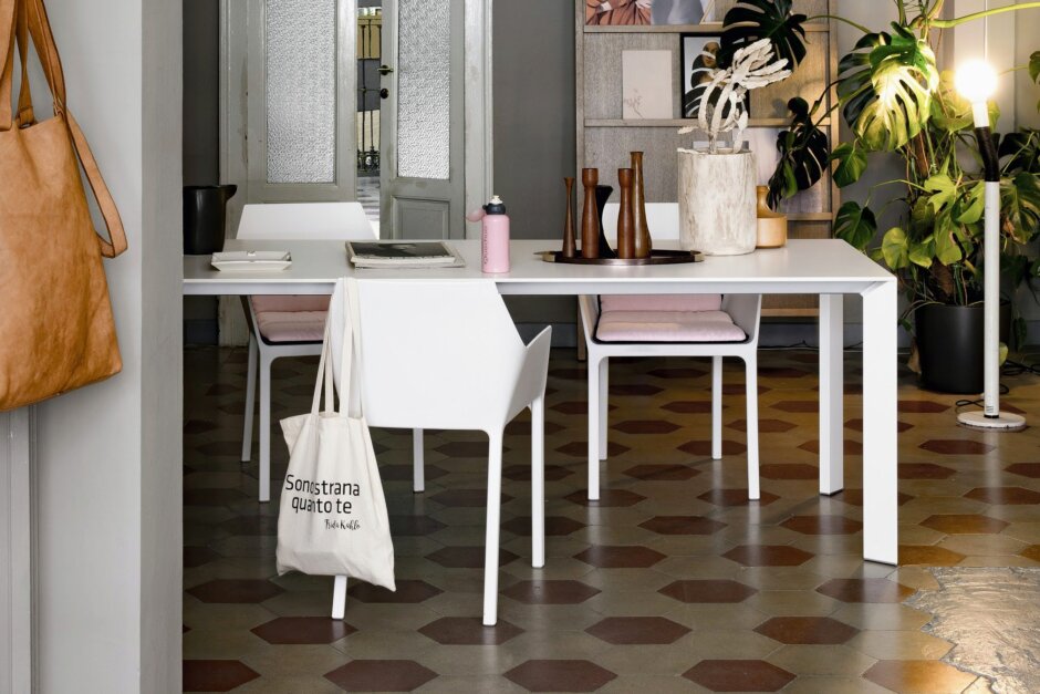 Design-Esstisch-Kristalia_Nori-1~2 Design-Esstisch-Kristalia_Nori-1~2