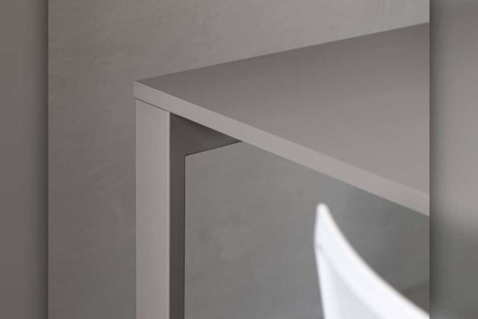 Kristalia_be-Easy-4-berlin-steglitz-esstisch