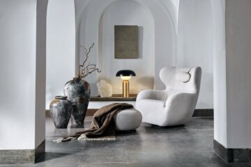 shell_with_pillow-norra-hamngatan_1_LR~4 shell_with_pillow-norra-hamngatan_1_LR~4