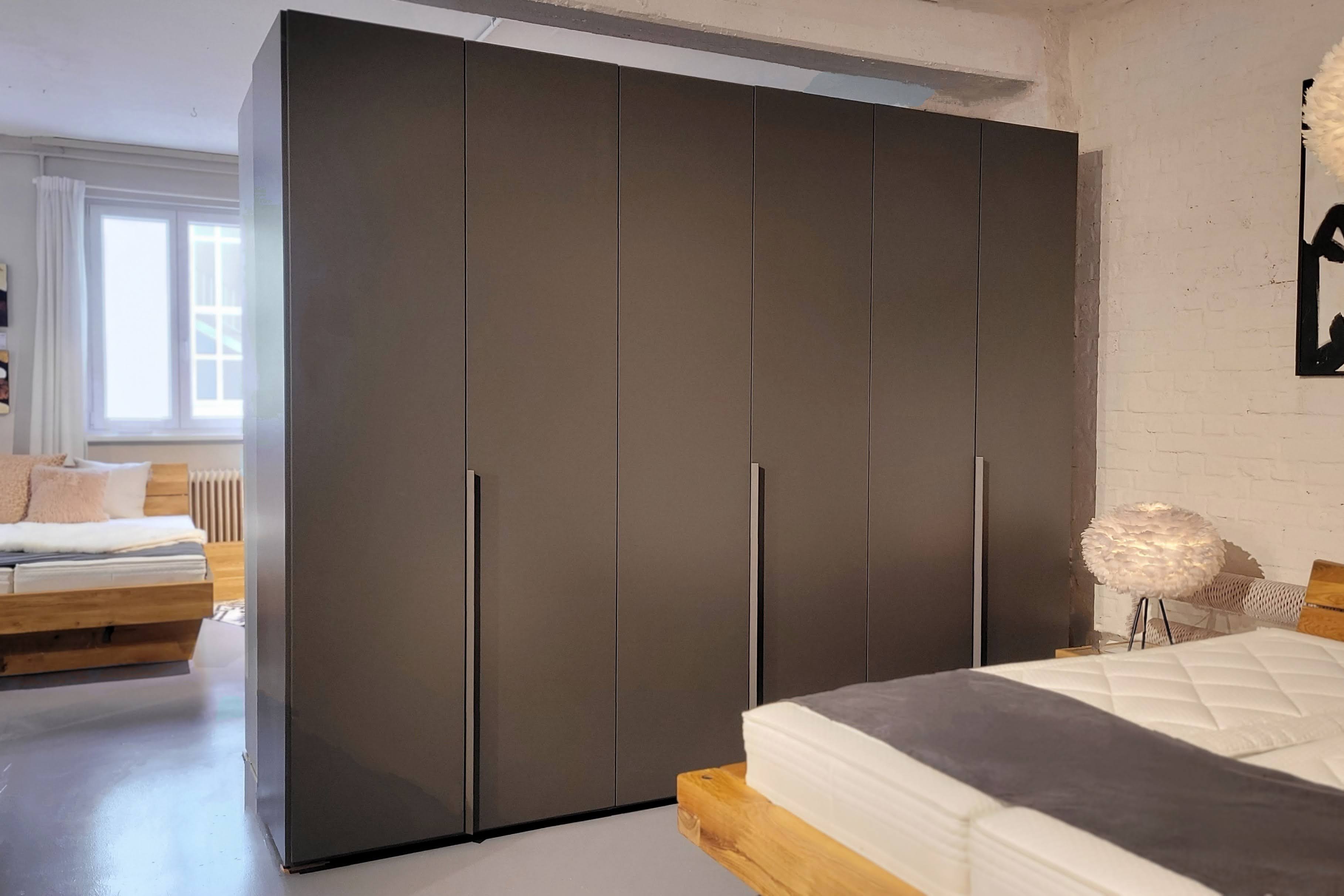 design-kleiderschrank-drehtueren-anthrazit-berlin-steglitz design-kleiderschrank-drehtueren-anthrazit-berlin-steglitz