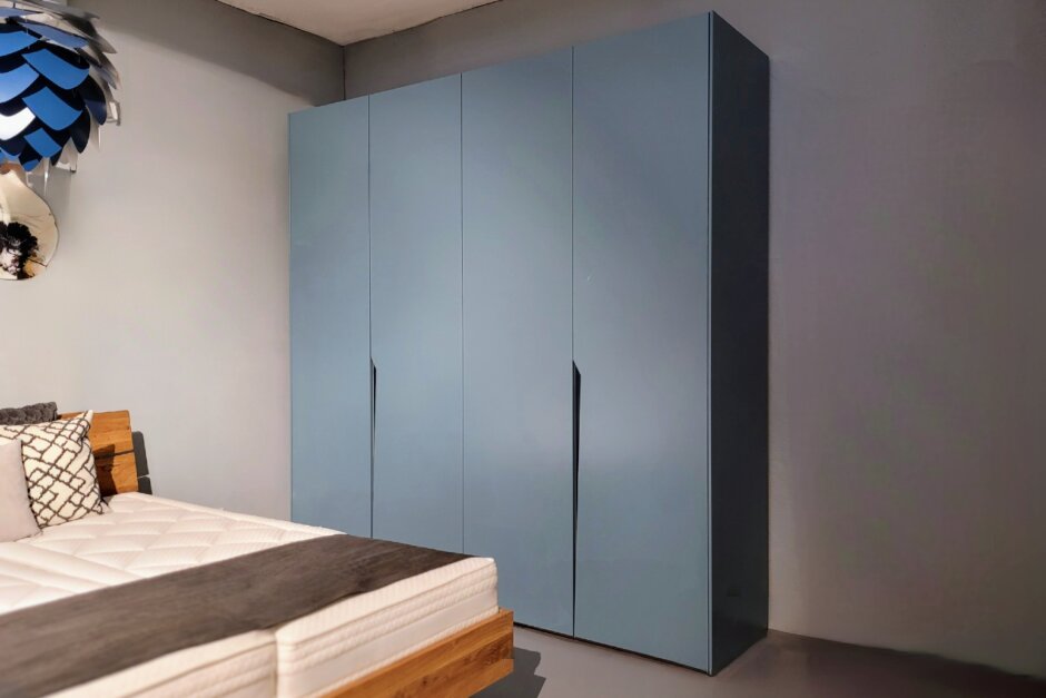 outlet-design-schrank-blade-drehtüren-berlin-steglitz outlet-design-schrank-blade-drehtüren-berlin-steglitz