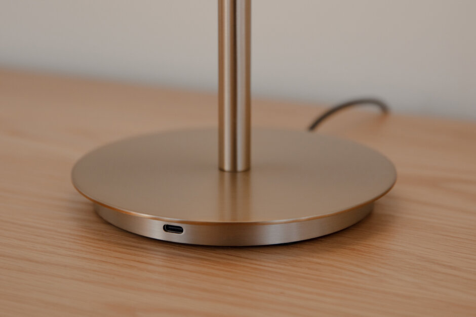 UMAGE_Tischlampe_Audrey-2