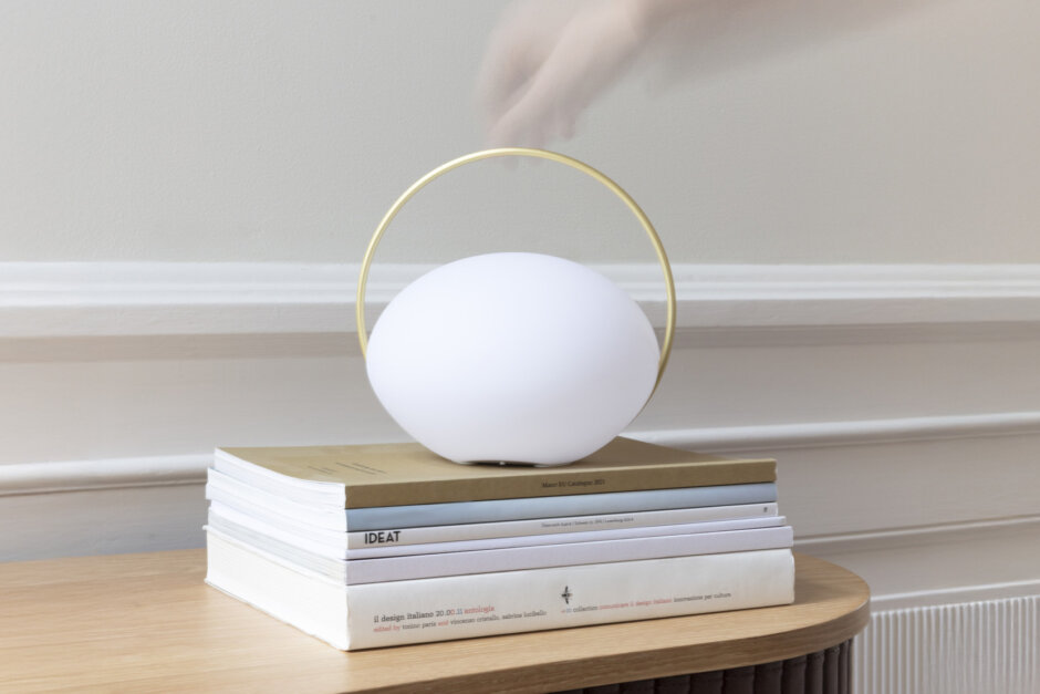 UMAGE-Tischleuchte-Orbit_14