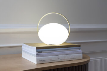 UMAGE-Tischleuchte-Orbit_8 UMAGE-Tischleuchte-Orbit_8