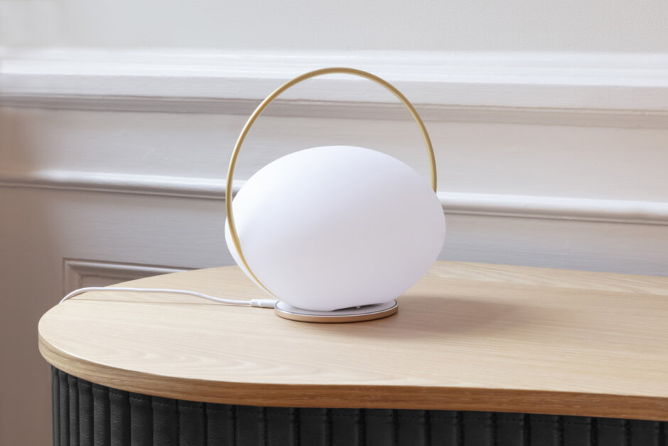UMAGE-Tischleuchte-Orbit_9