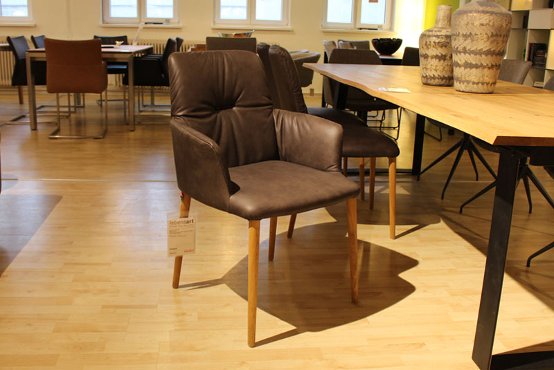 design-stuhl-aura-leder-mit-armlehne-berlin-steglitz-1