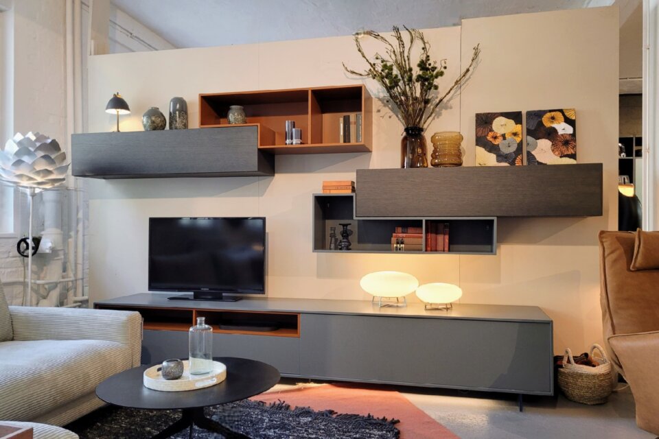design-outlet-reagal-wohnwand-lampo-berlin-steglitz-1