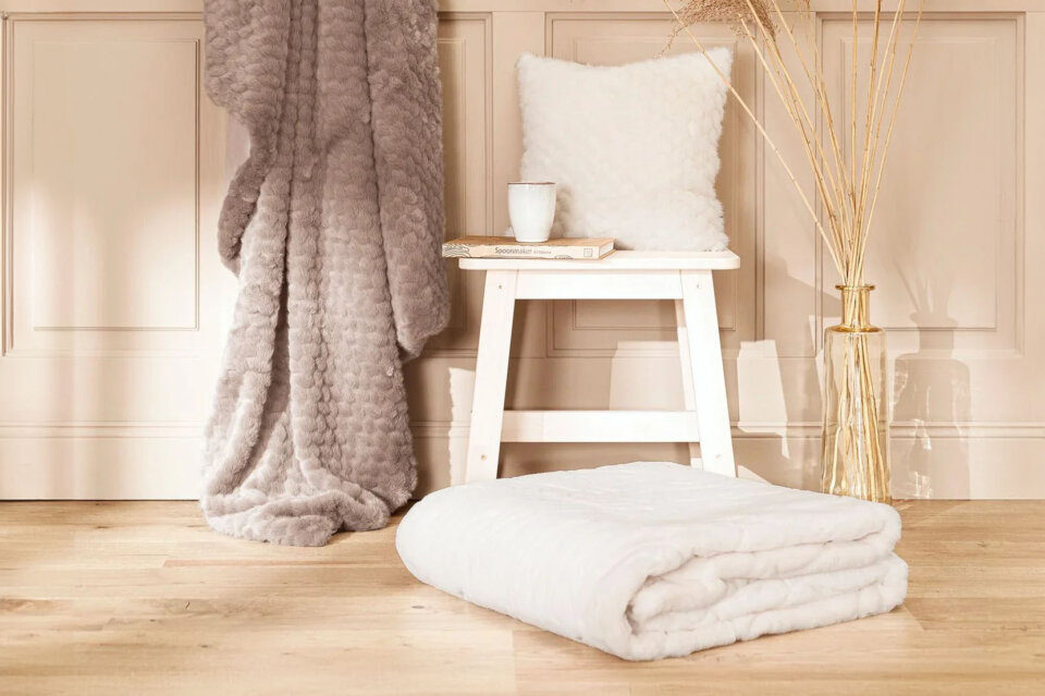 design-decke-plaid-magma-mink-berlin-steglitz-1 design-decke-plaid-magma-mink-berlin-steglitz-1