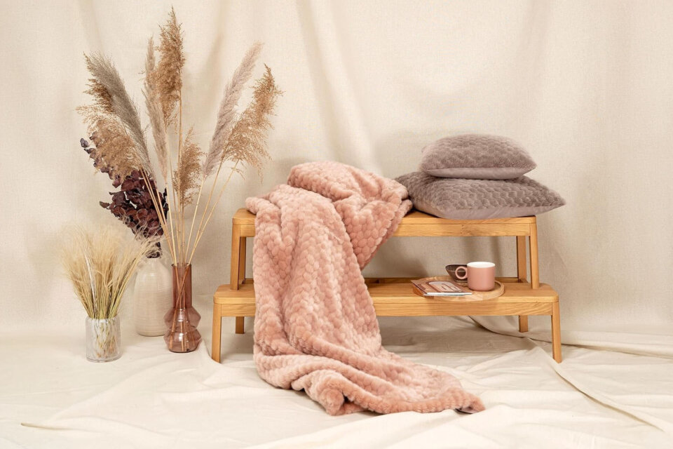 design-decke-plaid-magma-mink-berlin-steglitz-2 design-decke-plaid-magma-mink-berlin-steglitz-2